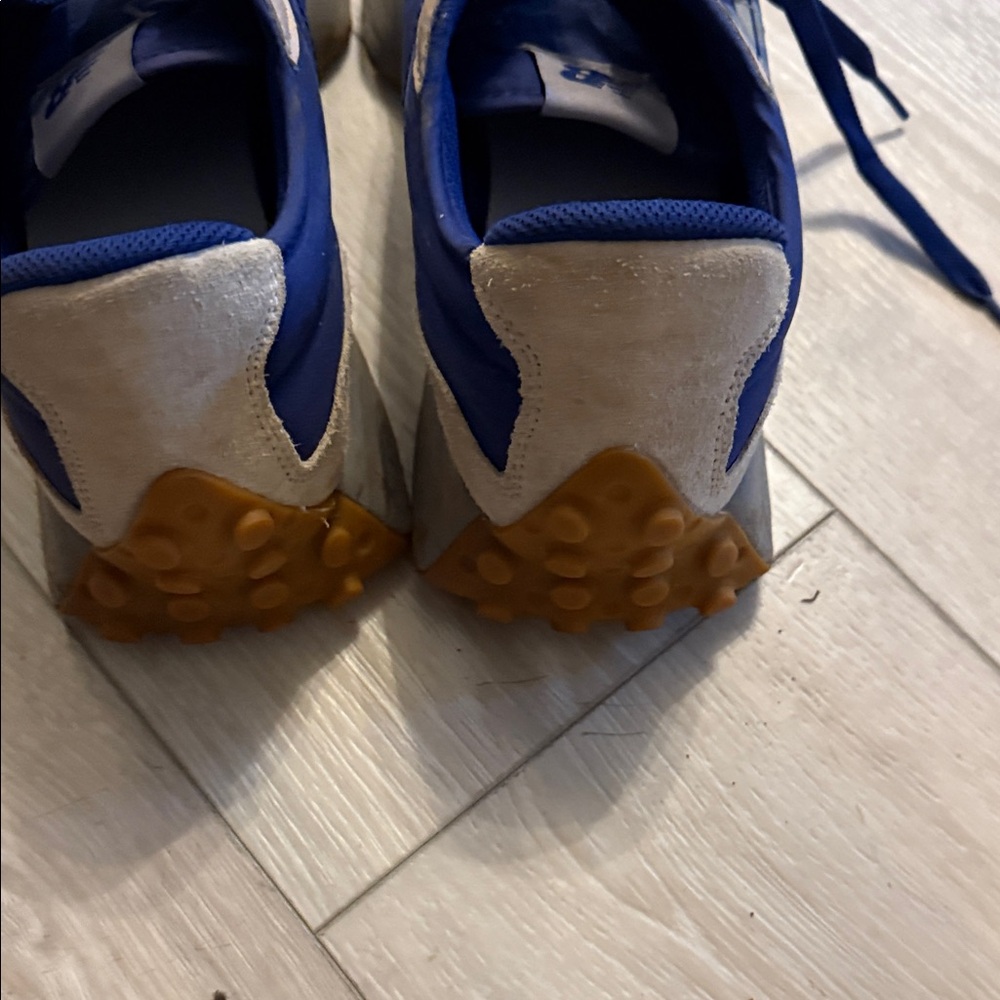 New Balance Men’s Blue and Tan Running Sneakers - Picture 4 of 6